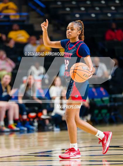 Thumbnail 2 in Terry Sanford vs West Rowan (NCHSAA 3A Final) photogallery.