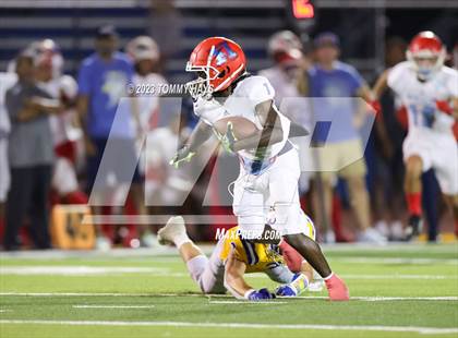 Thumbnail 2 in Hirschi @ Brock photogallery.