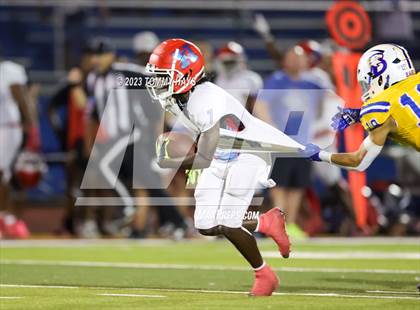 Thumbnail 3 in Hirschi @ Brock photogallery.