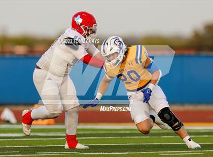 Thumbnail 1 in Hirschi @ Brock photogallery.