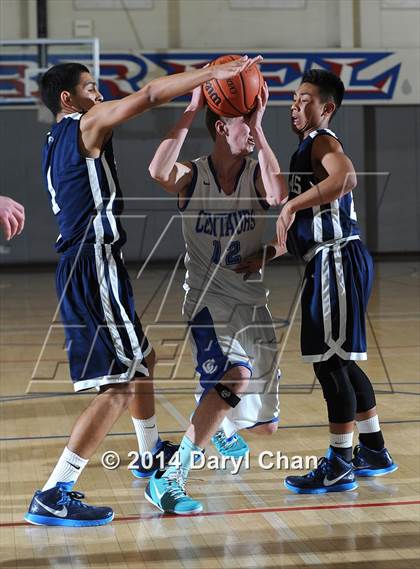 Thumbnail 3 in Culver City vs. Aquinas (San Gabriel Tournament) photogallery.