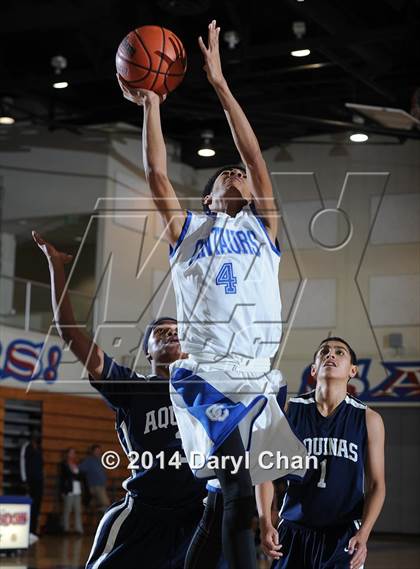 Thumbnail 2 in Culver City vs. Aquinas (San Gabriel Tournament) photogallery.