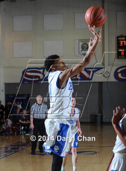 Thumbnail 2 in Culver City vs. Aquinas (San Gabriel Tournament) photogallery.