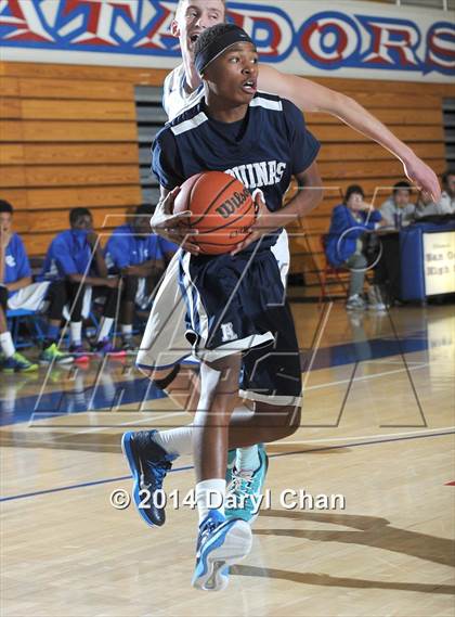Thumbnail 2 in Culver City vs. Aquinas (San Gabriel Tournament) photogallery.