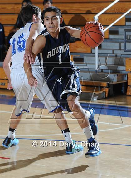 Thumbnail 2 in Culver City vs. Aquinas (San Gabriel Tournament) photogallery.