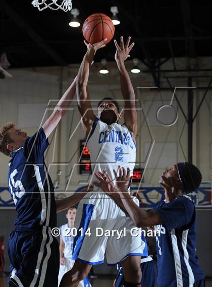Thumbnail 2 in Culver City vs. Aquinas (San Gabriel Tournament) photogallery.