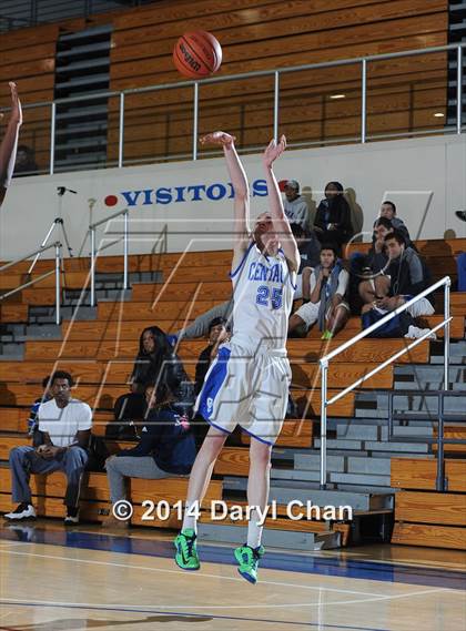 Thumbnail 1 in Culver City vs. Aquinas (San Gabriel Tournament) photogallery.