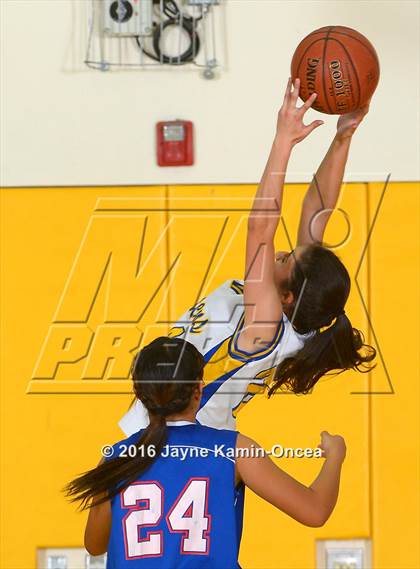 Thumbnail 2 in  Holy Martyrs Armenian vs. Faith Baptist (CIF SS 5A Final) photogallery.