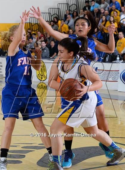 Thumbnail 3 in  Holy Martyrs Armenian vs. Faith Baptist (CIF SS 5A Final) photogallery.