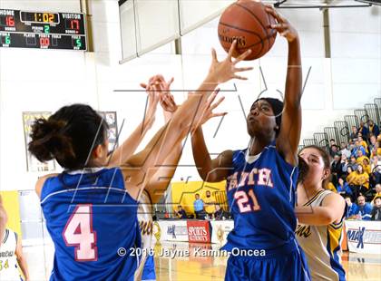 Thumbnail 1 in  Holy Martyrs Armenian vs. Faith Baptist (CIF SS 5A Final) photogallery.