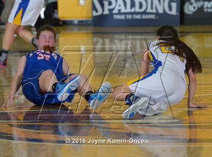 Thumbnail 1 in  Holy Martyrs Armenian vs. Faith Baptist (CIF SS 5A Final) photogallery.