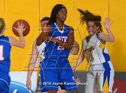 Thumbnail 1 in  Holy Martyrs Armenian vs. Faith Baptist (CIF SS 5A Final) photogallery.