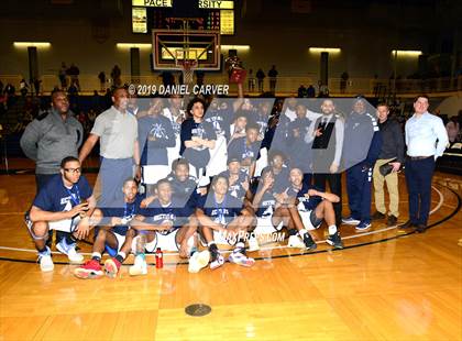 Thumbnail 3 in Poughkeepsie vs. Tappan Zee (Section 1 Class A Final) photogallery.
