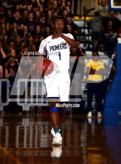 Thumbnail 3 in Poughkeepsie vs. Tappan Zee (Section 1 Class A Final) photogallery.