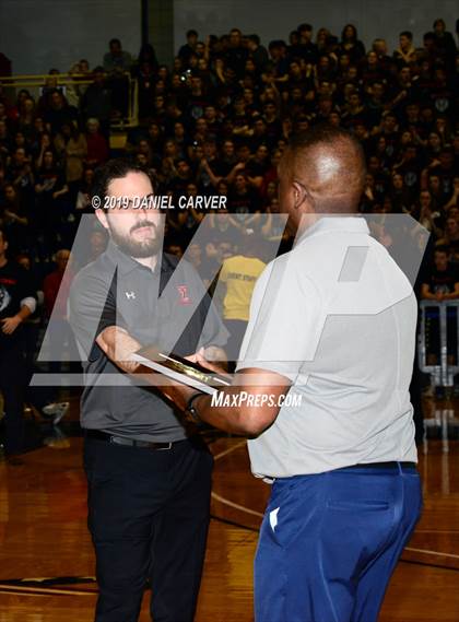 Thumbnail 2 in Poughkeepsie vs. Tappan Zee (Section 1 Class A Final) photogallery.