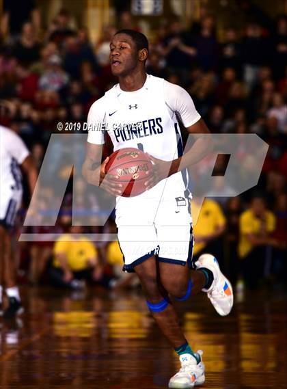 Thumbnail 1 in Poughkeepsie vs. Tappan Zee (Section 1 Class A Final) photogallery.