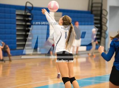 Thumbnail 3 in St. Mary's Dominican vs St. Scholastica (Penguin Volleyball Classic) photogallery.