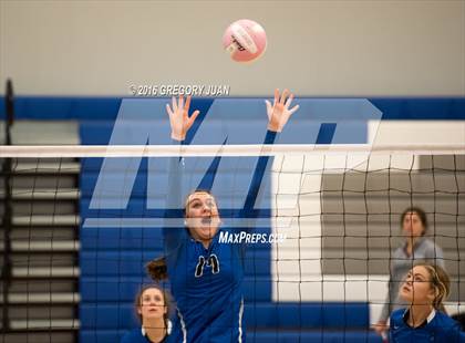 Thumbnail 1 in St. Mary's Dominican vs St. Scholastica (Penguin Volleyball Classic) photogallery.
