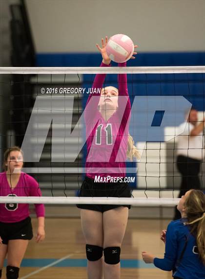 Thumbnail 3 in St. Mary's Dominican vs St. Scholastica (Penguin Volleyball Classic) photogallery.