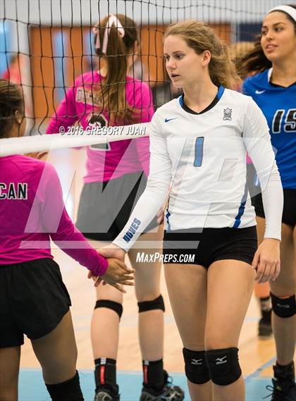 Thumbnail 3 in St. Mary's Dominican vs St. Scholastica (Penguin Volleyball Classic) photogallery.