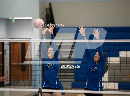 Thumbnail 2 in St. Mary's Dominican vs St. Scholastica (Penguin Volleyball Classic) photogallery.