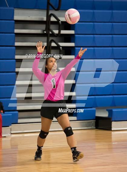 Thumbnail 3 in St. Mary's Dominican vs St. Scholastica (Penguin Volleyball Classic) photogallery.