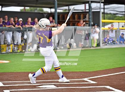 Thumbnail 2 in Bremond vs Weimar (UIL 2A Regional Semifinal Playoff) photogallery.