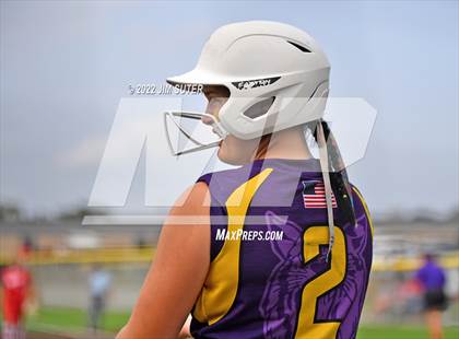 Thumbnail 2 in Bremond vs Weimar (UIL 2A Regional Semifinal Playoff) photogallery.
