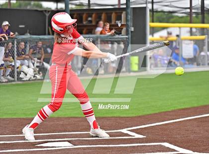 Thumbnail 3 in Bremond vs Weimar (UIL 2A Regional Semifinal Playoff) photogallery.