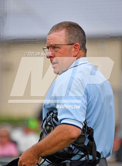 Thumbnail 3 in Bremond vs Weimar (UIL 2A Regional Semifinal Playoff) photogallery.