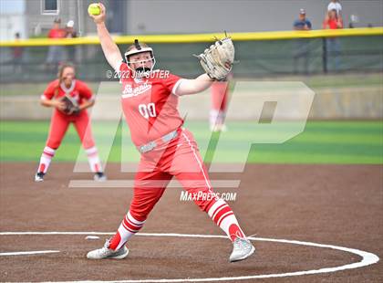 Thumbnail 3 in Bremond vs Weimar (UIL 2A Regional Semifinal Playoff) photogallery.