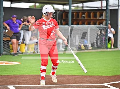 Thumbnail 3 in Bremond vs Weimar (UIL 2A Regional Semifinal Playoff) photogallery.
