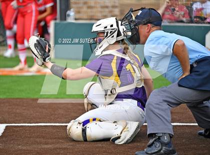 Thumbnail 1 in Bremond vs Weimar (UIL 2A Regional Semifinal Playoff) photogallery.