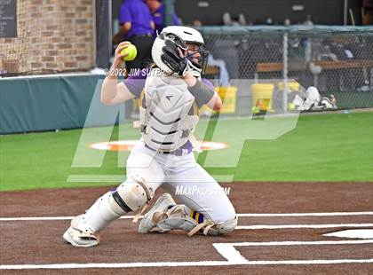 Thumbnail 2 in Bremond vs Weimar (UIL 2A Regional Semifinal Playoff) photogallery.