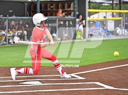 Thumbnail 3 in Bremond vs Weimar (UIL 2A Regional Semifinal Playoff) photogallery.