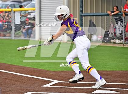 Thumbnail 2 in Bremond vs Weimar (UIL 2A Regional Semifinal Playoff) photogallery.