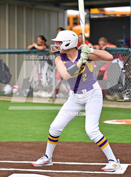Thumbnail 3 in Bremond vs Weimar (UIL 2A Regional Semifinal Playoff) photogallery.
