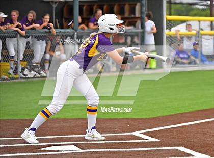Thumbnail 2 in Bremond vs Weimar (UIL 2A Regional Semifinal Playoff) photogallery.