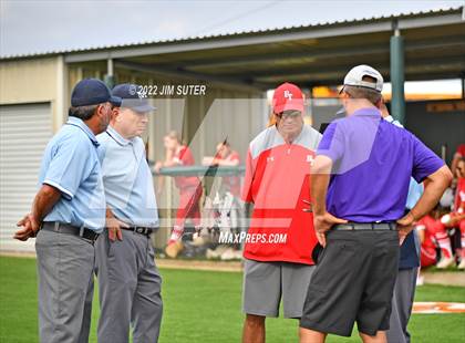 Thumbnail 3 in Bremond vs Weimar (UIL 2A Regional Semifinal Playoff) photogallery.
