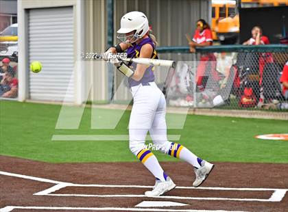 Thumbnail 2 in Bremond vs Weimar (UIL 2A Regional Semifinal Playoff) photogallery.