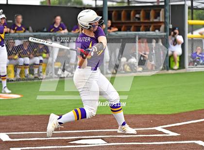 Thumbnail 3 in Bremond vs Weimar (UIL 2A Regional Semifinal Playoff) photogallery.