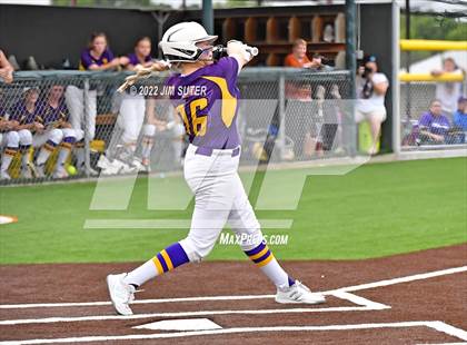 Thumbnail 3 in Bremond vs Weimar (UIL 2A Regional Semifinal Playoff) photogallery.