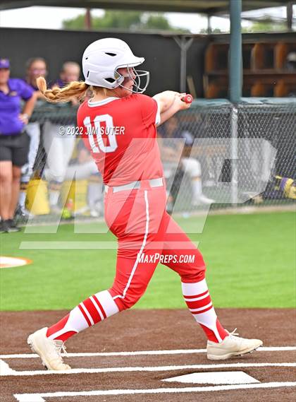 Thumbnail 2 in Bremond vs Weimar (UIL 2A Regional Semifinal Playoff) photogallery.