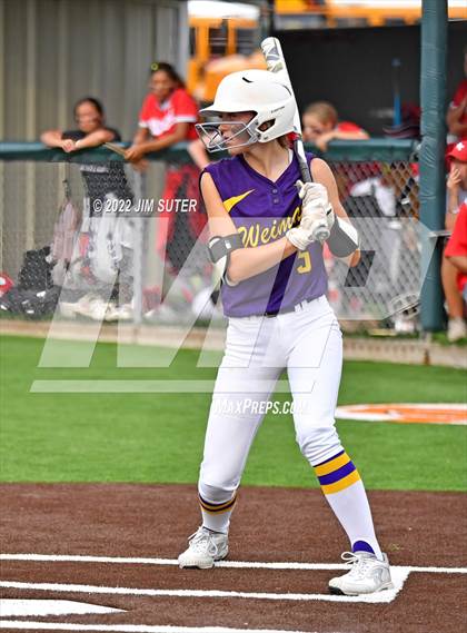 Thumbnail 1 in Bremond vs Weimar (UIL 2A Regional Semifinal Playoff) photogallery.