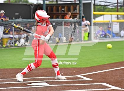 Thumbnail 3 in Bremond vs Weimar (UIL 2A Regional Semifinal Playoff) photogallery.