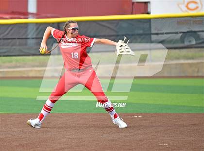 Thumbnail 3 in Bremond vs Weimar (UIL 2A Regional Semifinal Playoff) photogallery.