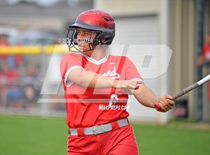 Thumbnail 3 in Bremond vs Weimar (UIL 2A Regional Semifinal Playoff) photogallery.