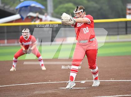 Thumbnail 1 in Bremond vs Weimar (UIL 2A Regional Semifinal Playoff) photogallery.