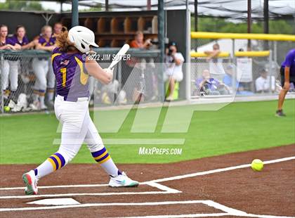 Thumbnail 2 in Bremond vs Weimar (UIL 2A Regional Semifinal Playoff) photogallery.