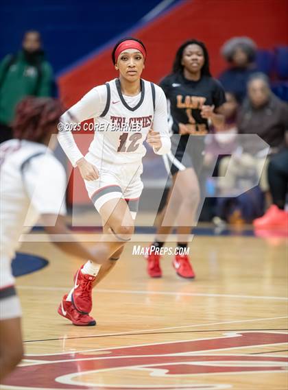 Thumbnail 3 in Tri-Cities @ Westside (0scar Wimberly Christmas Classic @ Lamar County HS) photogallery.